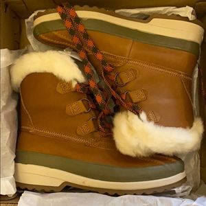 Sperry Maritime winter tan boots